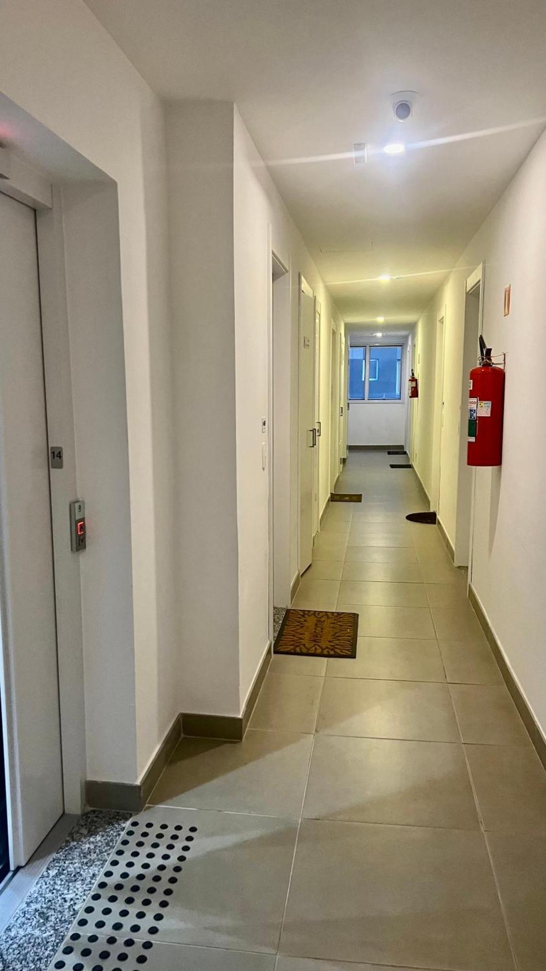 Apartamento Encantador Em Frente Ao Metro Bras !