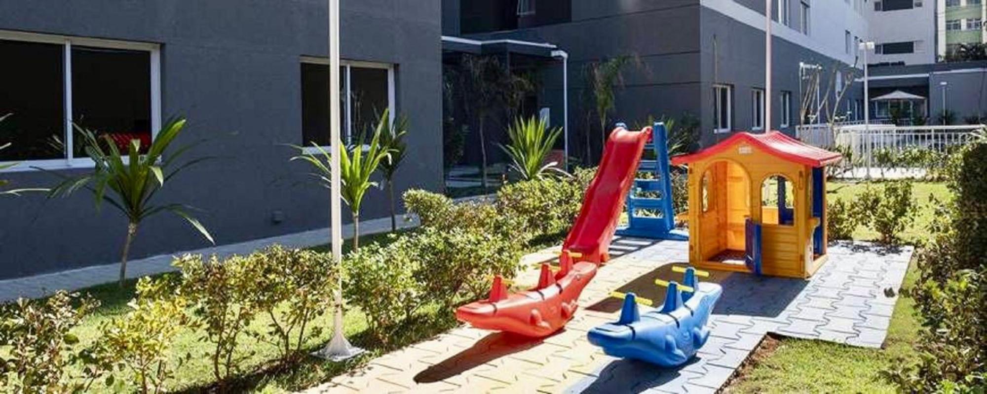 Apartamento Encantador Em Frente Ao Metro Bras !