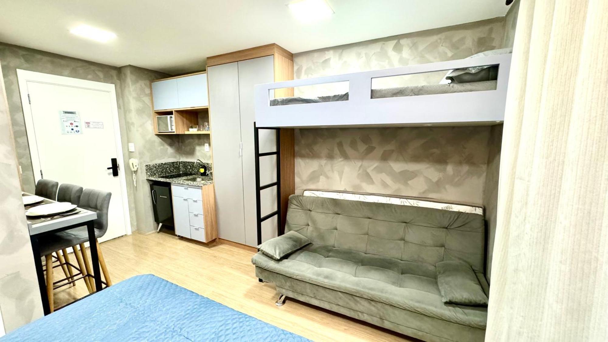 Apartamento Encantador Em Frente Ao Metro Bras ! *