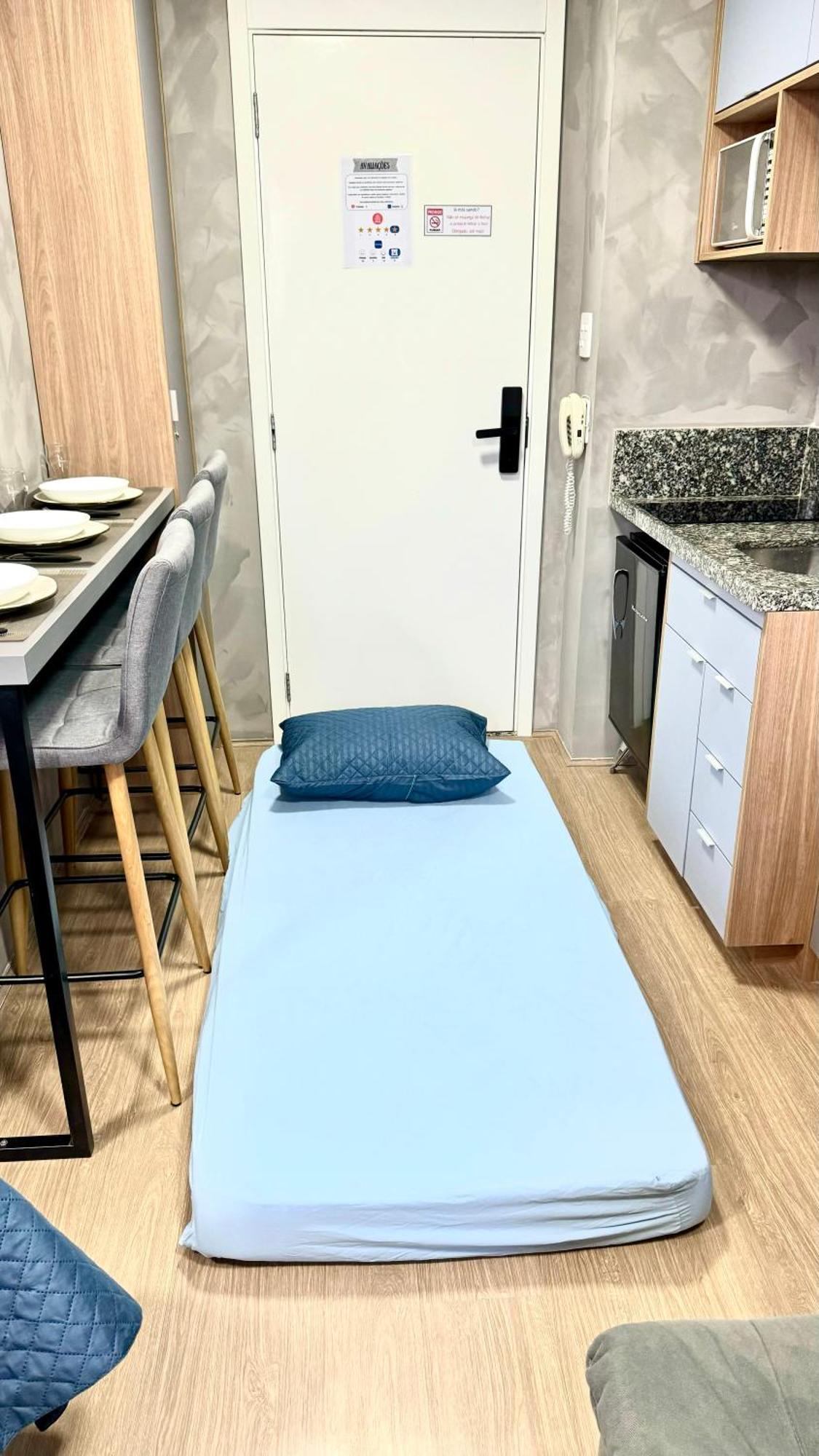 Encantador Em Frente Ao Metro Bras ! Apartamento