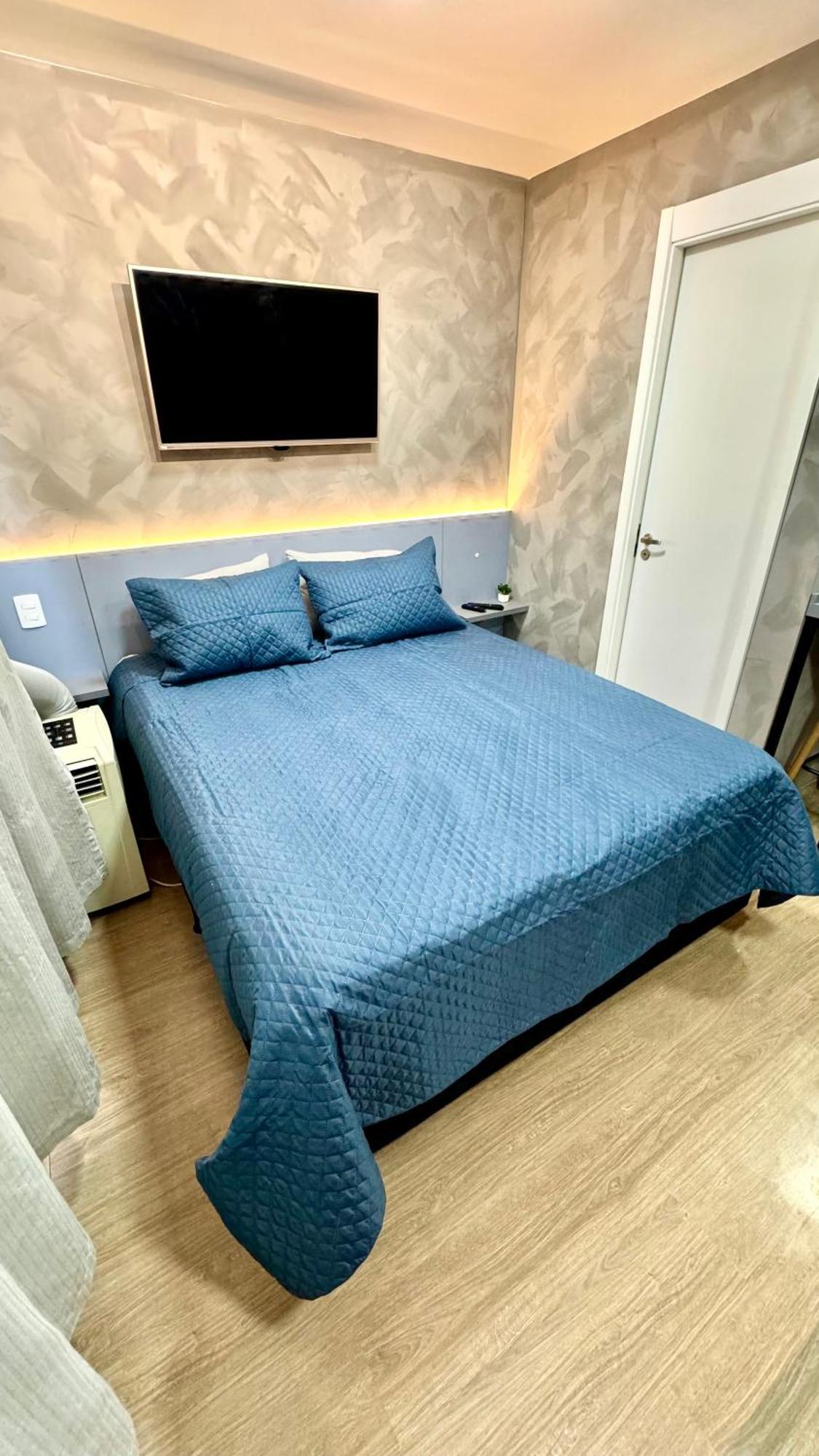 Encantador Em Frente Ao Metro Bras ! Apartamento São Paulo